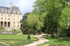 05  Le jardin du Palais Saint-Georges 